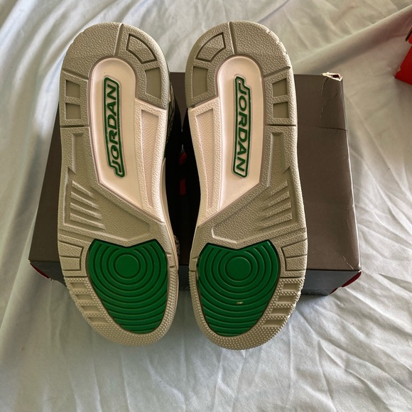 Damaged Box! - Picture 6 of 7